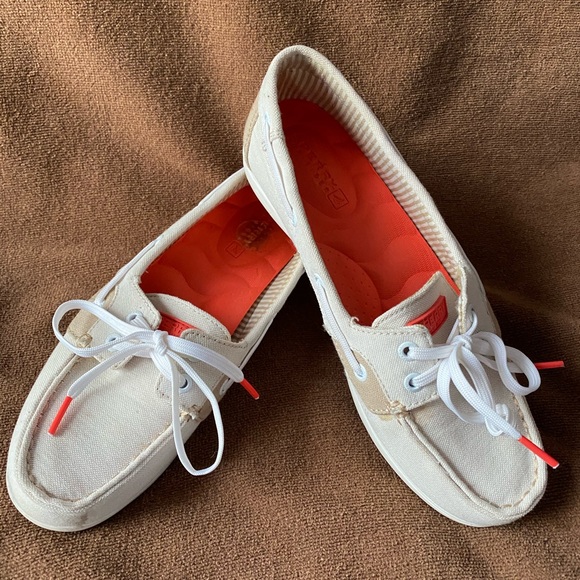 sperry shoresider boat shoe